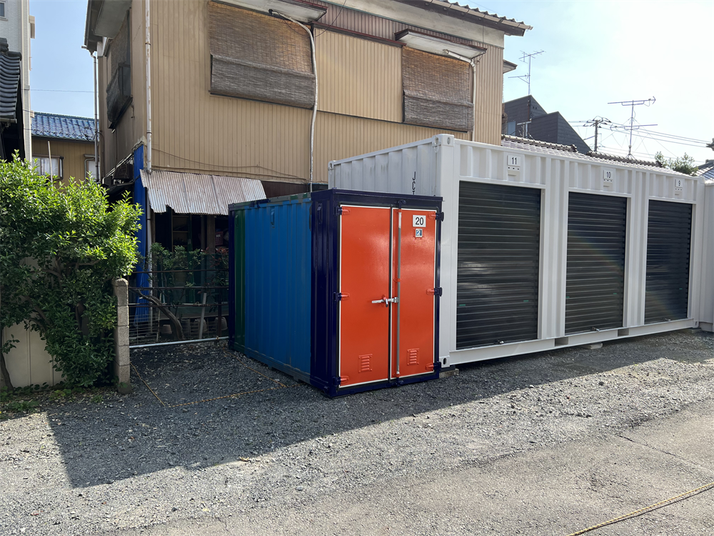 バイクコンテナ新曽南店のスライド写真２